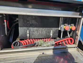 R520 V8 8x2/6 / HMF 70 tm + JUMBO AANHANGER